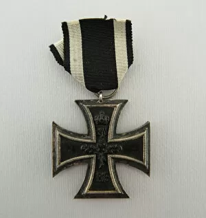 Insignia Collection: German Iron Cross 2nd Class, 1914-1917