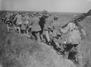 Stretcher Prints: German prisoners with machine guns & wounded