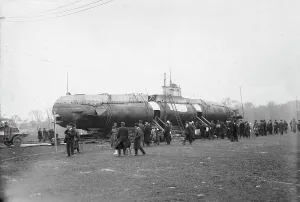 Submarine Prints: German U-Boat in N.Y. 1917. Creator: Bain News Service