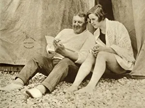 Plan Prints: Gertrude Ederle receiving advice from her trainer Jabez Wolff