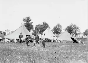 Gettysburg Reunion, 1913. Creator: Harris & Ewing. Gettysburg Reunion, 1913. Creator: Harris & Ewing