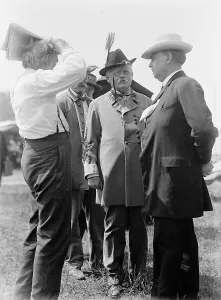 Gettysburg Reunion: G.A.R. & U.C.V. 1913. Creator: Harris & Ewing. Gettysburg Reunion: G.A.R. & U.C.V. 1913. Creator: Harris & Ewing