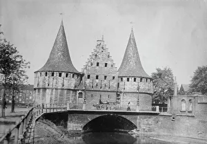 Towers Prints: Ghent, between c1915 and c1920. Creator: Bain News Service