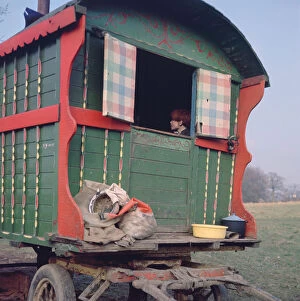Redhead Collection: Gipsy caravan belonging to the Vincent family, Charlwood, Newdigate area, Surrey, 1964