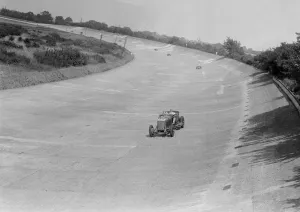 Barc Prints: GL Bakers Minerva on Byfleet Banking, BARC meeting, Brooklands, Surrey, 1933. Artist