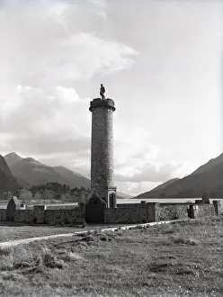 Lonely Prints: The Glenfinnan Monument on the shores of Loch Shiel