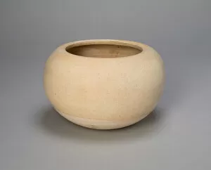 7th Century Gallery: Globular Bowl, Sui (581-618) or Tang dynasty (618-907), early 7th century