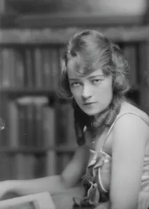 Glover, Marian, Miss, portrait photograph, 1917 Nov. 3. Creator: Arnold Genthe