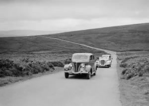 GM Dentons Ford V8 leading the Delahaye of DA Loader at the MCC Torquay Rally, July 1937