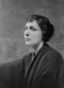 Godfrey, Dorothy, Miss, portrait photograph, 1916 Jan. 5. Creator: Arnold Genthe
