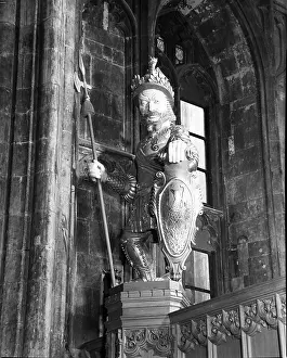 Legendary Prints: Gog statue in the Guildhall, City of London, c1955. Creator: Arthur Charles Kirby Ware