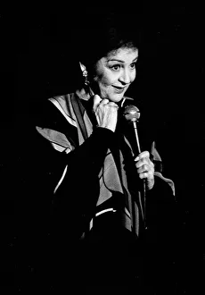 Gogi Grant, Pizza on the Park, London, Dec 1993. Artist: Brian O Connor