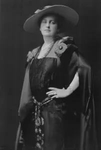 Goldman, Henry, Mrs. portrait photograph, 1917 May 19. Creator: Arnold Genthe