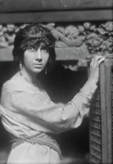 Gonzalez, Carmen de, portrait photograph, 1913 July 12. Creator: Arnold Genthe