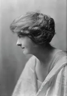 Goode, Blanche, Miss, portrait photograph, 1914 or 1915. Creator: Arnold Genthe