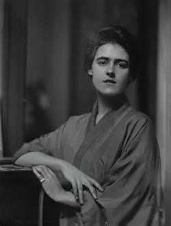 Gordon, A.G. Miss, portrait photograph, 1915 Feb. 16. Creator: Arnold Genthe