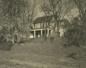 Gordon - Green Terrace, Falmouth, front, Washington Highway, between 1925 and 1929. Creator: Frances Benjamin Johnston