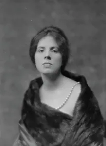 Gould, Jay, Mrs. portrait photograph, 1916 June 15. Creator: Arnold Genthe