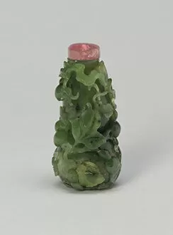 Gourd-Shaped Snuff Bottle with a Butterfly, Trailing Tendrils, and Fruit