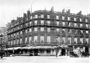 Wilde Oscar Prints: Grand Cafe, Paris, France, 1914. Creator: Unknown
