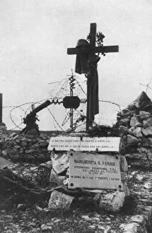 Barbed Wire Gallery: The grave of an Italian Red Cross volunteer nurse, c1918