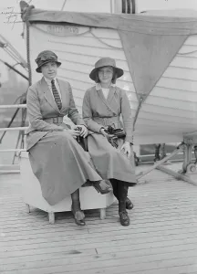 Argentine Prints: Graziella & Marta Peuser, 1916. Creator: Bain News Service