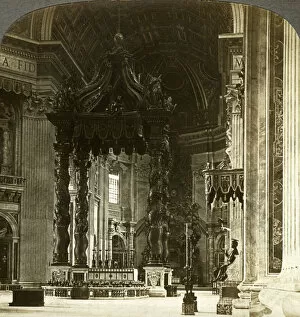 Pope Gallery: The great altar with its baldachin, St Peters Basilica, Rome, Italy.Artist: Underwood & Underwood