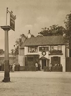Wandsworth Collection: The Green Man at Putney Heath, c1935. Creator: Unknown
