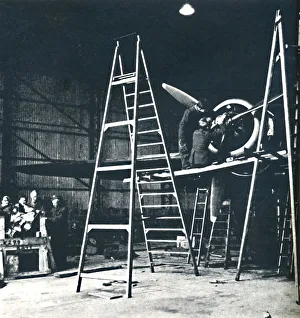 Hm Stationery Prints: The ground crews work is never done, 1941. Artist: Cecil Beaton