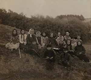 Group of children, in Iasnaia Poliana, 1908. Creator: Sergey Mikhaylovich Prokudin-Gorsky
