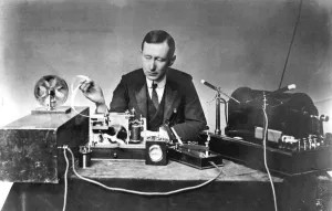 Apparatus Prints: Guglielmo Marconi (1874-1937), Italian physicist and radio pioneer