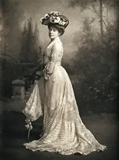 Lafayette Limited Prints: Gwendoline Syrie Maud Wellcome, c1900s. Creator: Lafayette