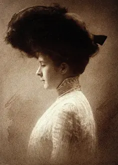 Wellcome Prints: Gwendoline Syrie Maud Wellcome (nee Barnardo), Syrie Maugham, 1903. Creator: Nitscher
