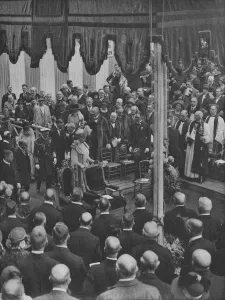 Charles Wright Prints: H. M. The King laying the Foundation Stone of Lloyds New Building 23 May 1925, (1928)