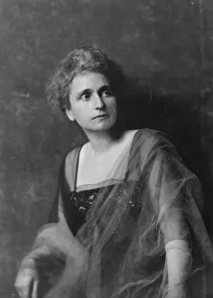 Hagemeyer, F. Mrs. portrait photograph, 1916 Mar. 15. Creator: Arnold Genthe