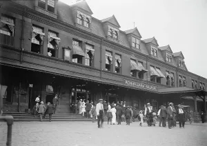At Harrisburg, between c1910 and c1915. Creator: Bain News Service