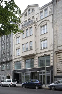 Renovated Prints: Haus Hillbrich, Mauerstrasse 76