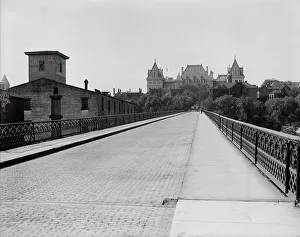Hawk St. [Street] viaduct and state capitol, Albany, N.Y. between 1900 and 1910. Creator: Unknown