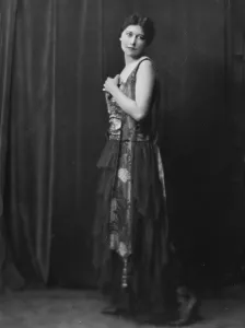 Sleeveless Prints: Hawksworth, Miss, portrait photograph, 1915. Creator: Arnold Genthe