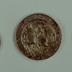 Head of a one-peseta coin in silver used as a medal of the Catalanist Union, work Head of a one-peseta coin in silver used as a medal of the Catalanist Union, work