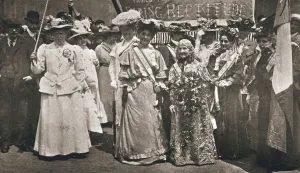 Supporter Prints: The head of the Womens Sunday Procession to Hyde Park, London, 21 June 1908. Artist