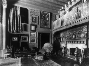 Mrs Phoebe Apperson Hearst Prints: Hearst home, 1400 N.H. Ave. NW, Washington, D.C. 1900?. Creator: Frances Benjamin Johnston