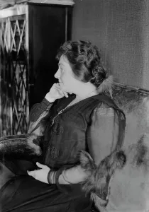 Pensive Prints: Helen Stanley, between c1915 and c1920. Creator: Bain News Service