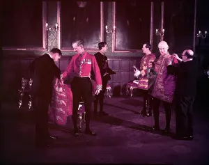 Duke Prints: Heralds robing at St. James's Palace
