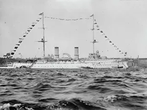 Bunting Prints: Hertha - German vessel, 1914. Creator: Bain News Service