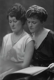 Higgins, Mrs. and Mrs. Sherwood Aldrich, portrait photograph, 1914. Creator: Arnold Genthe