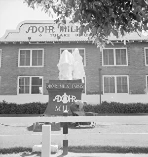 Milk Gallery: Highway sculpture on U.S. 99, outskirts of Tulare, California, 1939. Creator: Dorothea Lange