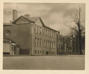Cigarette Packet Prints: Mill Hill School, 1923