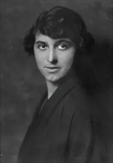 Bathrobe Prints: Hirsch, N. Miss, portrait photograph, 1915 Oct. 30. Creator: Arnold Genthe