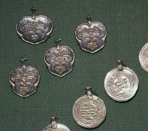 Hoard Prints: Hoard of arabic metalwork from a Viking grave